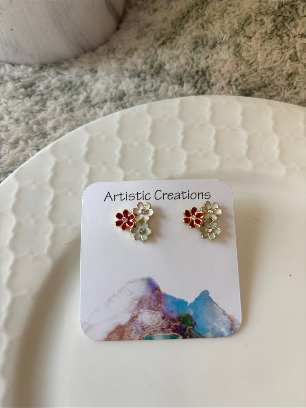 July 4th Flower Cluster Stud Earrings with crystal centers NWT .50”